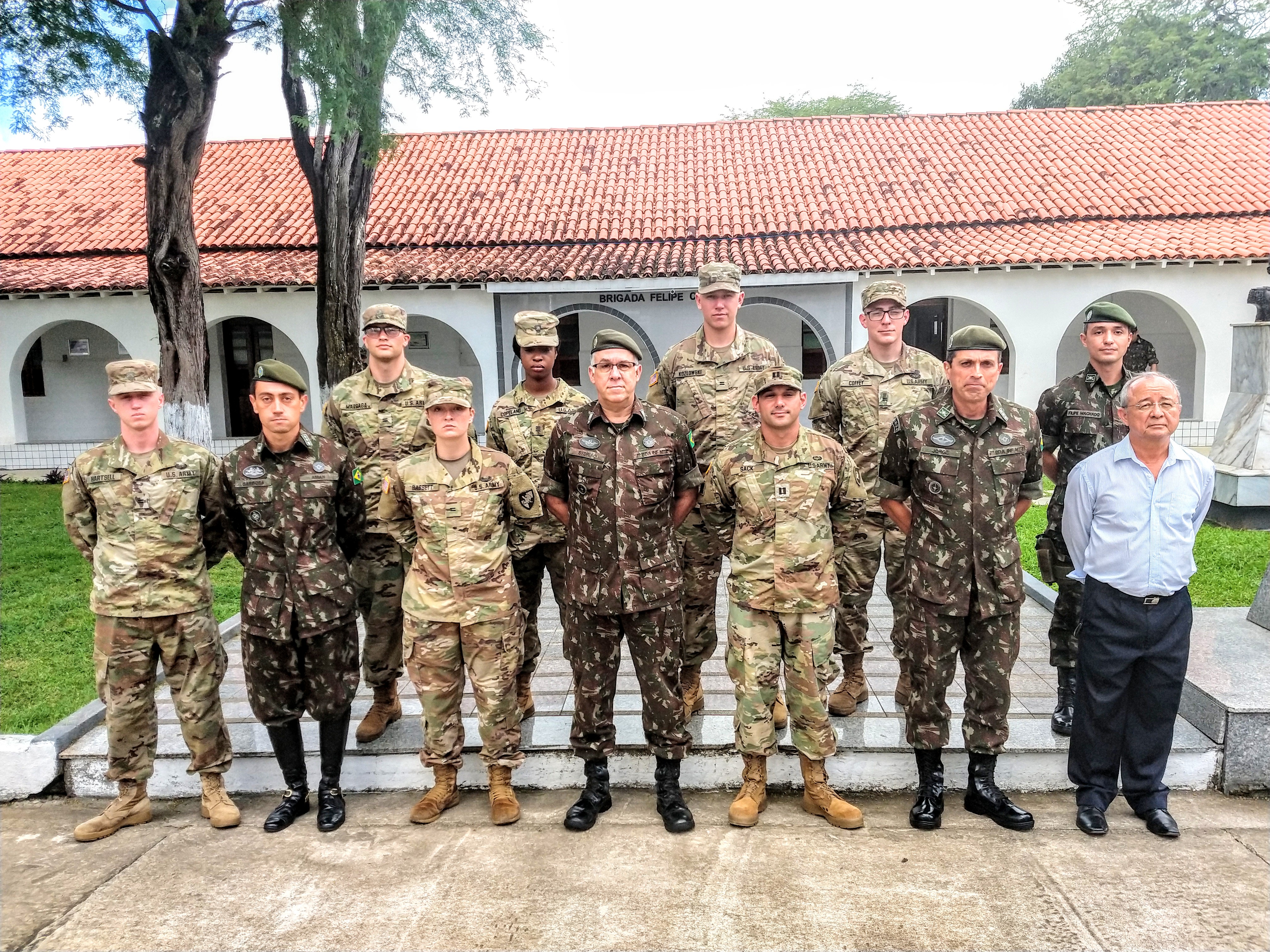 Visita de Cadetes Americanos à Guarnição de Natal - CMNE - Comando Militar  do Nordeste