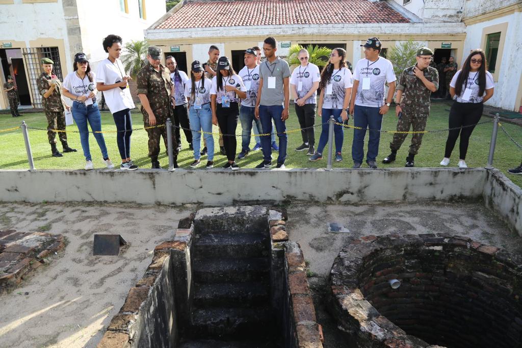 Exército Brasileiro inicia terceira edição do programa Conheça O Seu  Exército no Recife - Folha PE